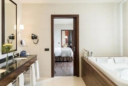 Barcelona Center - 91