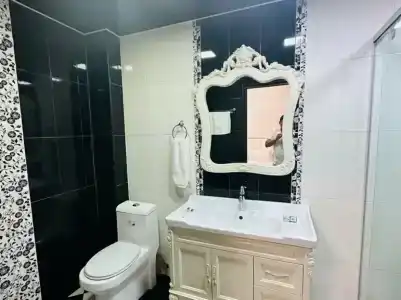 Royal Renaissance - 10