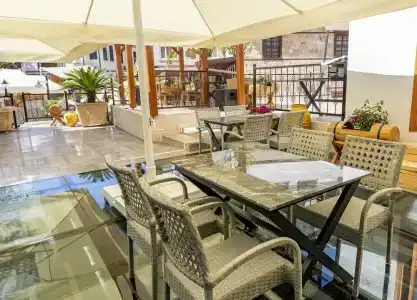 WOO Town Suites - 22