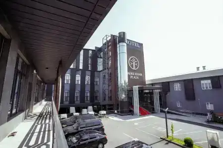 Tauke Khan Plaza - 17