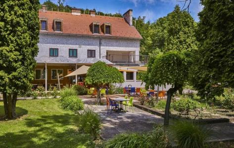 Tihany Yacht Club - 12