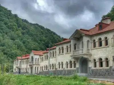 Vanatun Monastery Stay - 30