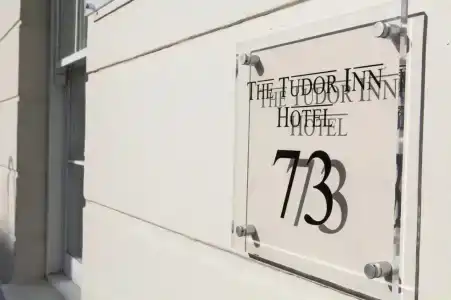 The Tudor Inn - 22