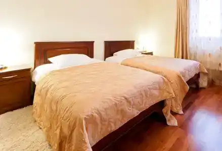 40-i Meridian Yaht-Klub - 44