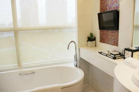 Courtyard by Marriott Hangzhou Wulin - 76