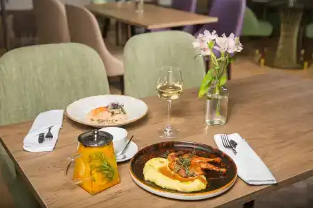 Courtyard by Marriott City Center - 31