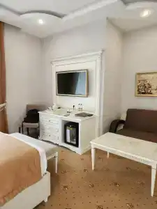 Imperial Palace - 91