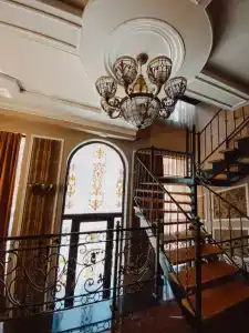 Royal Renaissance - 34