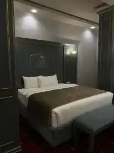 Imperial Palace - 68