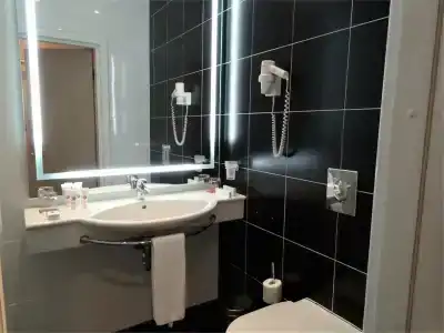 Ramada & Suites by Wyndham Alabuga - 60