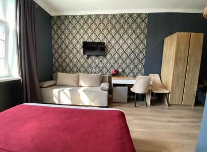 "ЛАСТОЧКИНО ГНЕЗДО" - 101