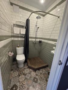 "ЛАСТОЧКИНО ГНЕЗДО" - 57