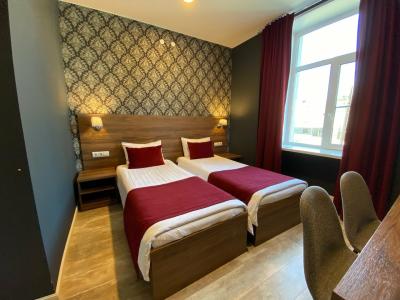 "ЛАСТОЧКИНО ГНЕЗДО" - 52