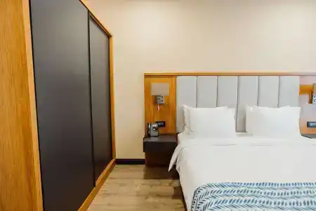 Best Western Plus - 137