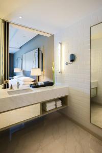 Hua Hin Marriott Resort and Spa - 79
