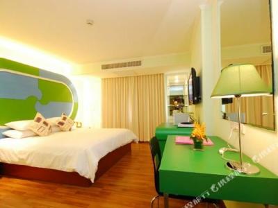 Hip Bangkok - 236