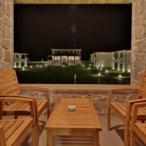Elevres Stone House - 163