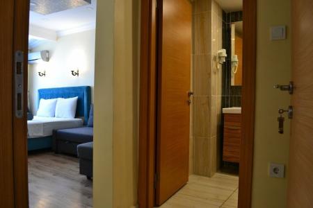 Riverland Suites & Apart - 350