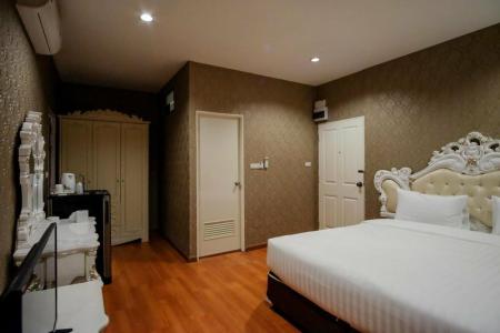 The O-Zone Airport Inn - 55