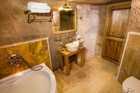 Caldera Cave & Restaurant - 71