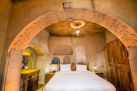 Caldera Cave & Restaurant - 261