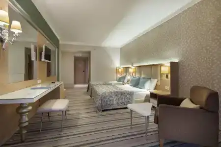 Royal Garden Beach - 101