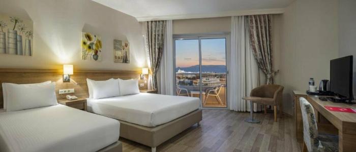 Ramada Resort By Wyndham - 41