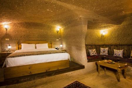 Caldera Cave & Restaurant - 217