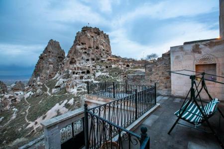 Caldera Cave & Restaurant - 100