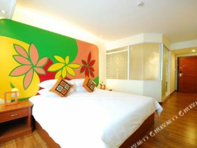 Hip Bangkok - 81