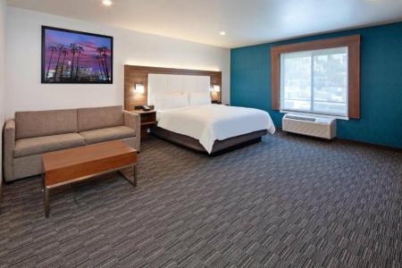 Holiday Inn Express & Suites HOLLYWOOD WALK OF FAME by IHG - 17