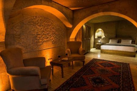Caldera Cave & Restaurant - 197