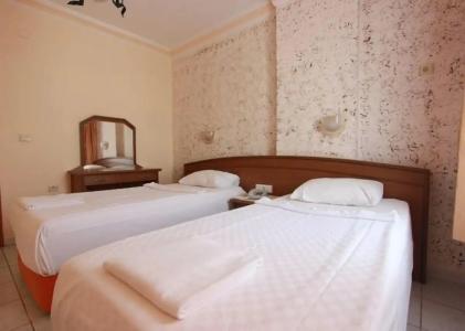 Baronessa Apart - 80