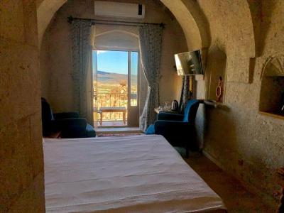 Caldera Cave & Restaurant - 249