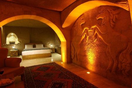Caldera Cave & Restaurant - 424