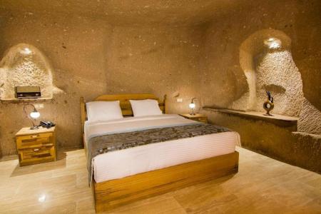 Caldera Cave & Restaurant - 415