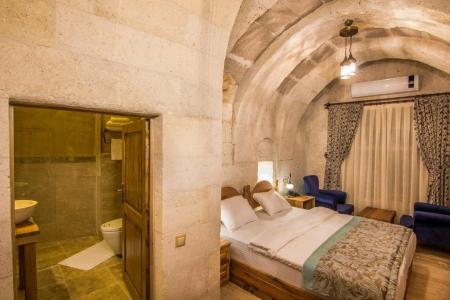 Caldera Cave & Restaurant - 344