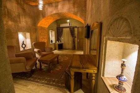 Caldera Cave & Restaurant - 356