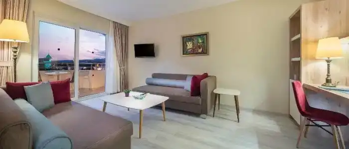 Royal Garden Beach - 105