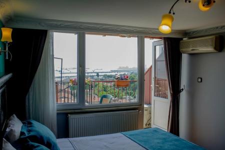 Tulip House - 80