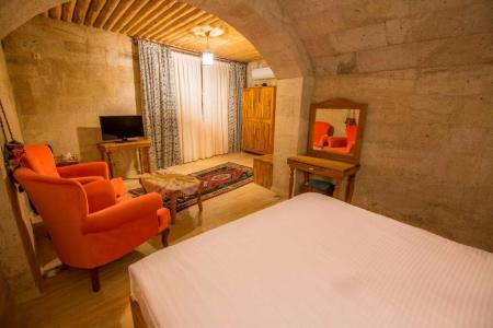 Caldera Cave & Restaurant - 207