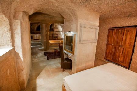 Caldera Cave & Restaurant - 222