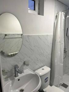 Family Guest House & Hostel - 52