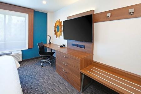 Holiday Inn Express & Suites HOLLYWOOD WALK OF FAME by IHG - 232