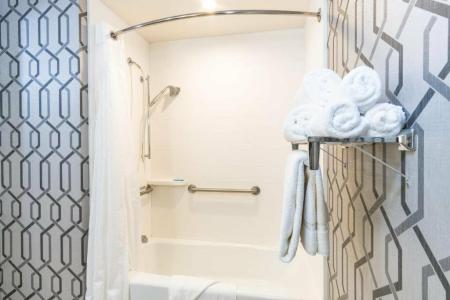 Holiday Inn Express & Suites HOLLYWOOD WALK OF FAME by IHG - 26