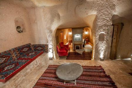 Caldera Cave & Restaurant - 312