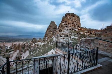 Caldera Cave & Restaurant - 103