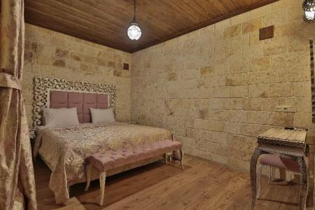 Elevres Stone House - 307