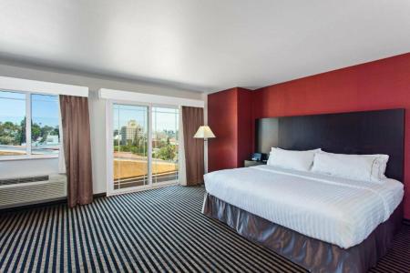 Holiday Inn Express & Suites HOLLYWOOD WALK OF FAME by IHG - 201