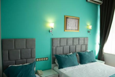 Tulip House - 87